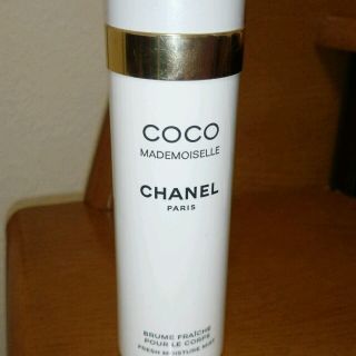 シャネル(CHANEL)のふーみんｓａｌｅ中様ボディミストシャドウ(乳液/ミルク)