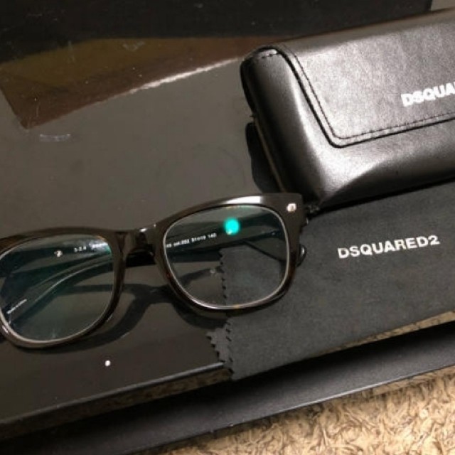 DSQUARED2(ディースクエアード)の【最終出品】DSQUARED2　メガネ　定価4万 メンズのファッション小物(サングラス/メガネ)の商品写真