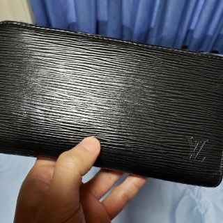 ルイヴィトン(LOUIS VUITTON)のルイヴィトン　エピ長財布　黒(長財布)