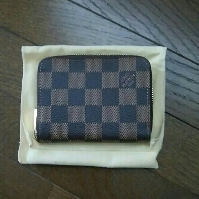 LOUIS VUITTON　小銭入れ