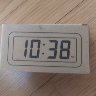 ムジルシリョウヒン(MUJI (無印良品))の無印良品　デジタル時計　小　ホワイト(置時計)
