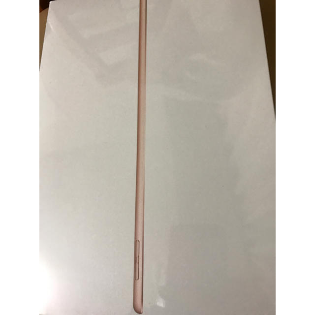 今ならほぼ即納! 未開封 新品 - Apple 未使用 wifi 64gb ゴールド