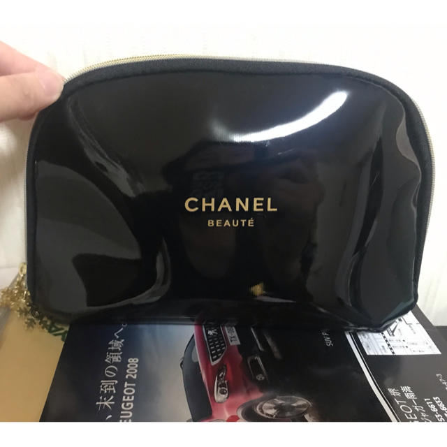 CHANEL(シャネル)のシャネル ノベルティーポーチ エンタメ/ホビーのコレクション(ノベルティグッズ)の商品写真