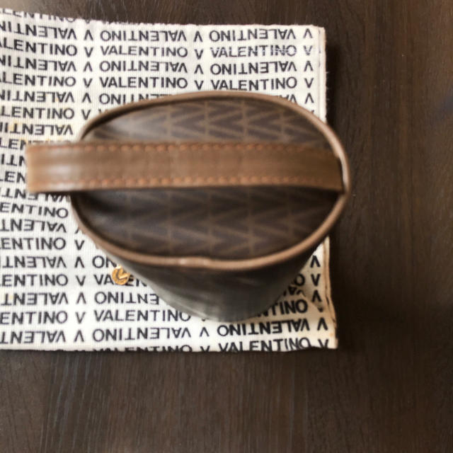 MARIO VALENTINO(マリオバレンチノ)のバレンティノ ポーチ レディースのファッション小物(ポーチ)の商品写真
