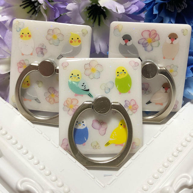 文鳥のスマホリング② ハンドメイドのスマホケース/アクセサリー(スマホストラップ/チャーム)の商品写真