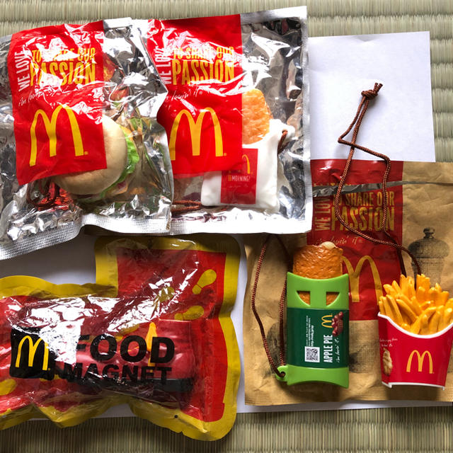 マクドナルドストラップ エンタメ/ホビーのコレクション(ノベルティグッズ)の商品写真