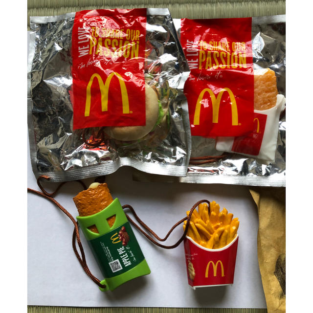 マクドナルドストラップ エンタメ/ホビーのコレクション(ノベルティグッズ)の商品写真