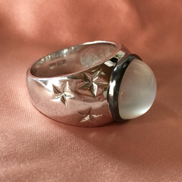 ムーンストーン 💍   レディースのアクセサリー(リング(指輪))の商品写真