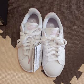 アディダス(adidas)のadidasスニーカー ピンク(スニーカー)