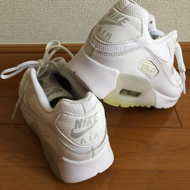 NIKE(ナイキ)のNIKE AIR MAX90 レディースの靴/シューズ(スニーカー)の商品写真