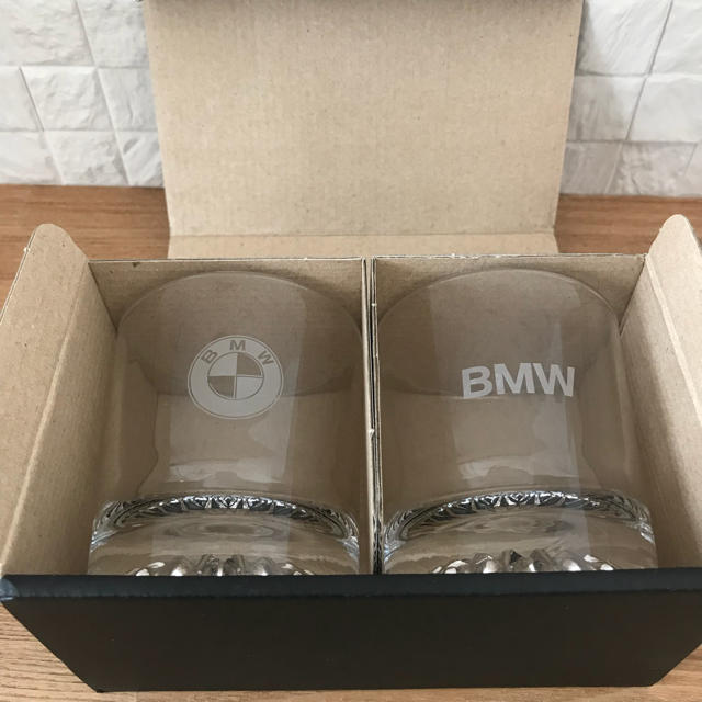 BMW(ビーエムダブリュー)の新品 BMW オリジナル ロックグラス インテリア/住まい/日用品のキッチン/食器(グラス/カップ)の商品写真