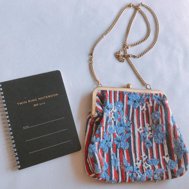 Anthropologie(アンソロポロジー)のanthropologie beaded bag レディースのバッグ(ショルダーバッグ)の商品写真