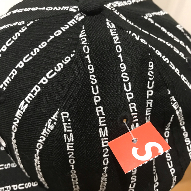 Supreme Text Stripe New Era® 7 1/4 Black 3