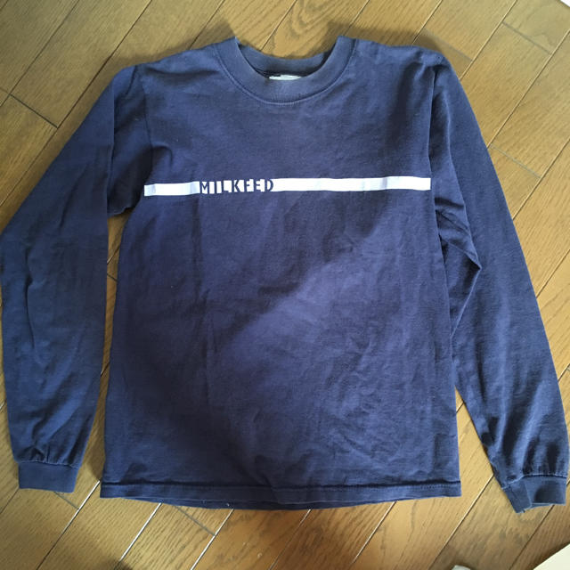 MILKFED.(ミルクフェド)のMILK FEDの濃紺×ラベンダーロゴ ロンT レディースのトップス(Tシャツ(長袖/七分))の商品写真