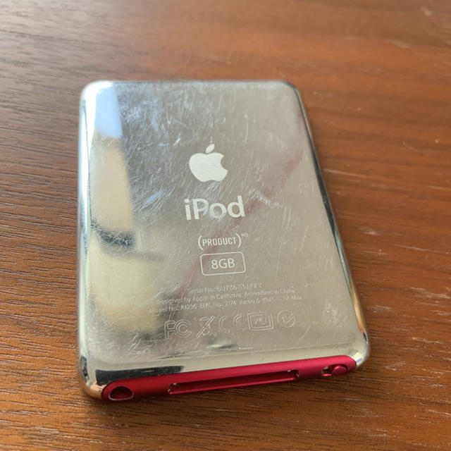 Apple(アップル)のiPod nano 8GB PRODUCT RED スマホ/家電/カメラのオーディオ機器(ポータブルプレーヤー)の商品写真