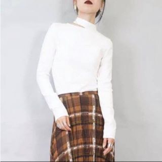 アメリヴィンテージ(Ameri VINTAGE)のhelk   NECK SLIT RIB TOPS(ニット/セーター)