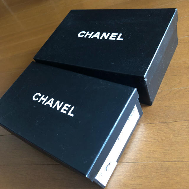 CHANEL(シャネル)のシャネル靴箱2個セット レディースのバッグ(ショップ袋)の商品写真