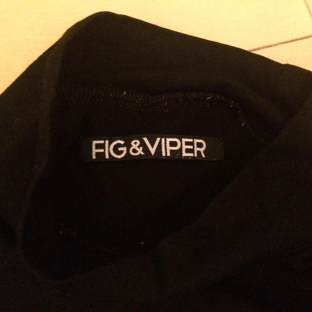 FIG&VIPER(フィグアンドヴァイパー)のfig&viper ショート丈 トップス レディースのトップス(Tシャツ(長袖/七分))の商品写真