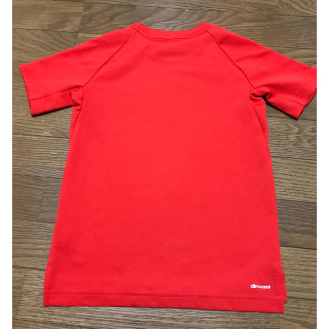 adidas(アディダス)のTシャツ アディダス 130 キッズ/ベビー/マタニティのキッズ服男の子用(90cm~)(Tシャツ/カットソー)の商品写真