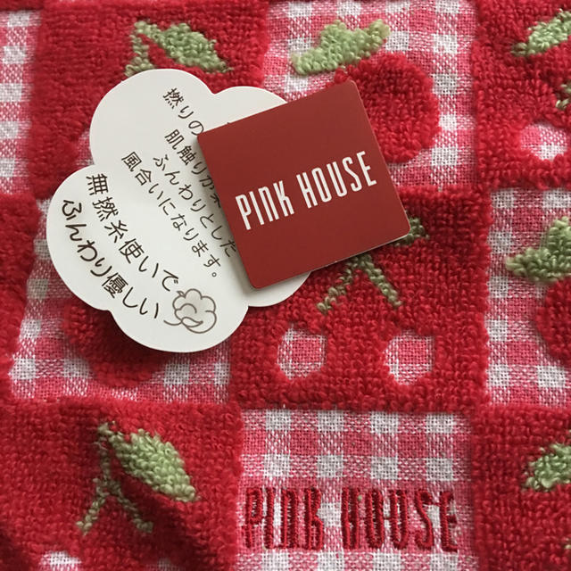 PINK HOUSE(ピンクハウス)の新品・未使用 PINK HOUSE タオルハンカチ さくらんぼとイチゴ レディースのファッション小物(ハンカチ)の商品写真