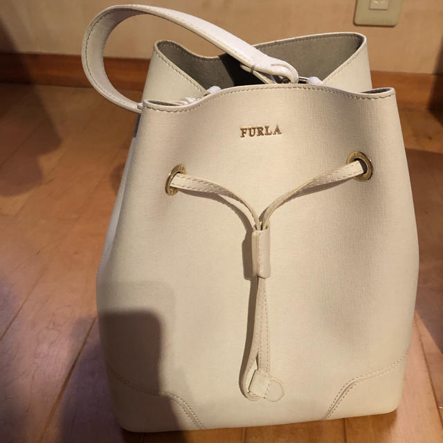 Furla(フルラ)のFURLA ハンド&ショルダーbag ホワイト レディースのバッグ(ハンドバッグ)の商品写真