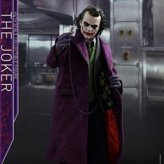 ディーシー(DC)のホットトイズ ダークナイト クオーター・スケール 1/4 フィギュア:ジョーカー(アメコミ)