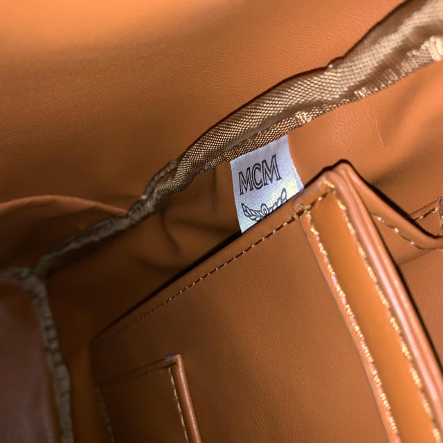 mcm リュック 黒 L mcm リュック 黒 L