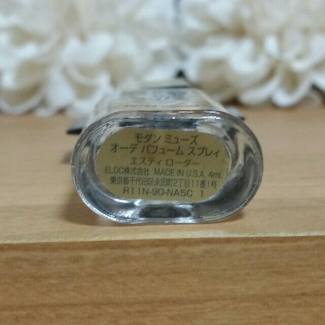 Estee Lauder(エスティローダー)の❇❇ｴｽﾃｨﾛｰﾀﾞｰ  ﾓﾀﾞﾝﾐｭｰｽﾞﾐﾆ香水❇❇ コスメ/美容の香水(香水(女性用))の商品写真