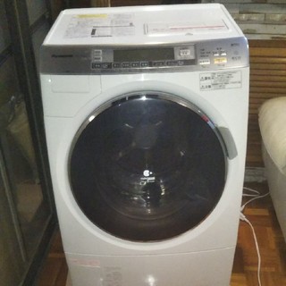 パナソニック(Panasonic)のnanaさん専用　ドラム式洗濯乾燥機 NA-VX7100L(洗濯機)