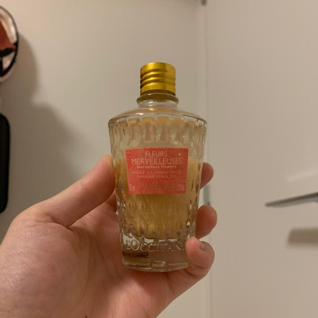 L'OCCITANE(ロクシタン)のロクシタンマーベラスフラワー ボディオイル 中古 コスメ/美容のボディケア(ボディオイル)の商品写真