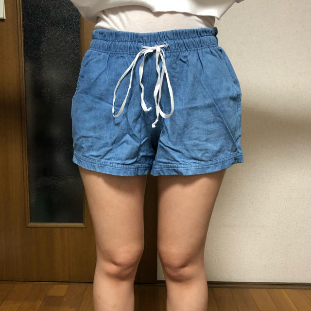 フェイクデニムのショートパンツ レディースのパンツ(ショートパンツ)の商品写真