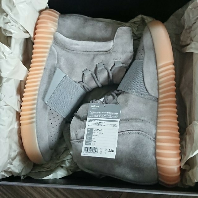 adidas(アディダス)のadidas YEEZY Boost 750 28 グレー メンズの靴/シューズ(スニーカー)の商品写真