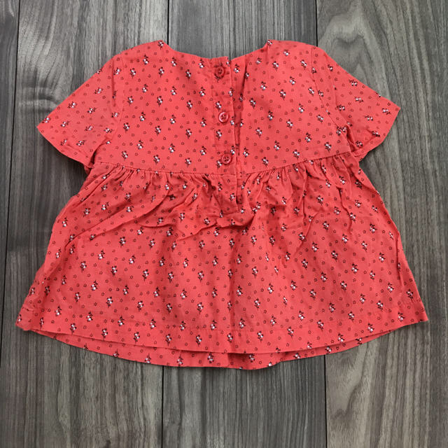 babyGAP(ベビーギャップ)のベビーギャップ トップス キッズ/ベビー/マタニティのベビー服(~85cm)(シャツ/カットソー)の商品写真