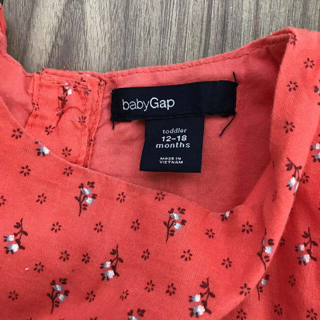 babyGAP(ベビーギャップ)のベビーギャップ トップス キッズ/ベビー/マタニティのベビー服(~85cm)(シャツ/カットソー)の商品写真