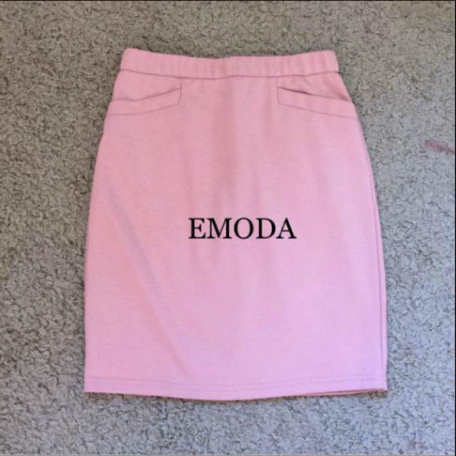 EMODA(エモダ)のEMODA スカート タイトスカート レディースのスカート(ミニスカート)の商品写真