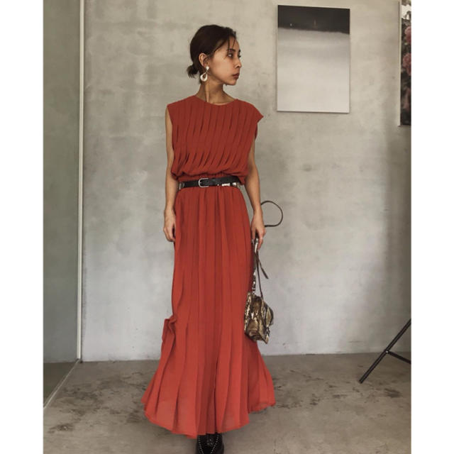 Ameri VINTAGE(アメリヴィンテージ)のプリーツステッチドレス☆ PLEATS STITCH DRESS レディースのワンピース(ロングワンピース/マキシワンピース)の商品写真