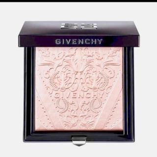 GIVENCHY（フェイスパウダー）のフリマアイテム一覧