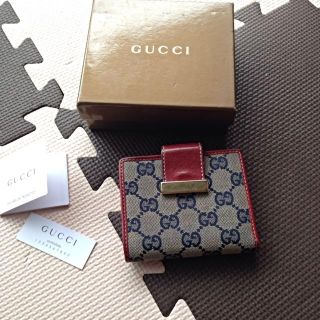 グッチ(Gucci)のGUCCI ベージュ2つ折り財布(財布)