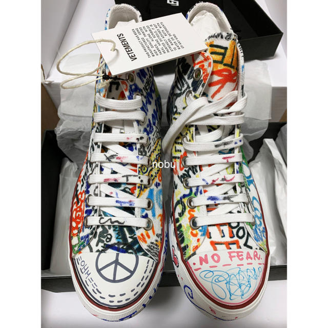 【 VETEMENTS 】Graffiti canvas sneakers 39 メンズの靴/シューズ(スニーカー)の商品写真