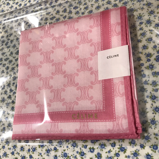 BURBERRY(バーバリー)の【jodymam様専用】【新品】バーバリー  セリーヌハンカチ2枚 レディースのファッション小物(ハンカチ)の商品写真