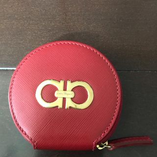 サルヴァトーレフェラガモ(Salvatore Ferragamo)の♡ 美品♡ フェラガモ コインケース レッド(コインケース)