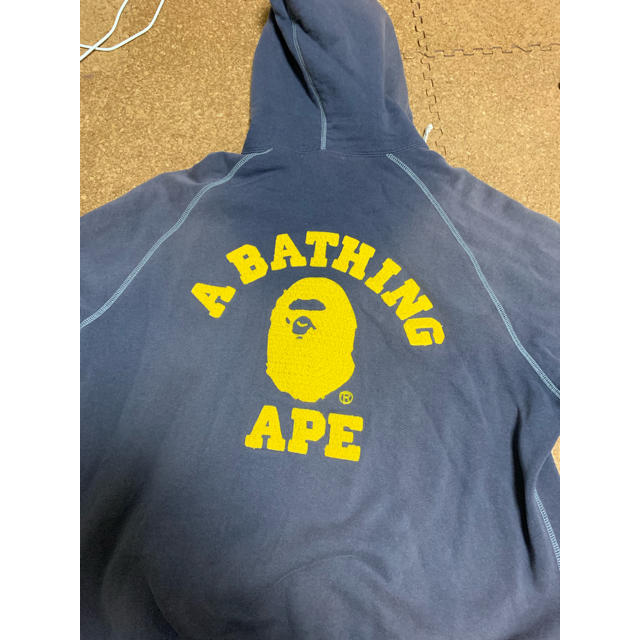 激安 Lサイズ！BAPE NFS限定シャークパーカー