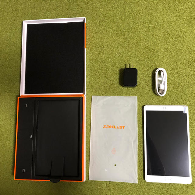 ANDROID(アンドロイド)の※ cazyu12様専用 ※  teclast t8 ＋ 液晶保護フィルム スマホ/家電/カメラのPC/タブレット(タブレット)の商品写真