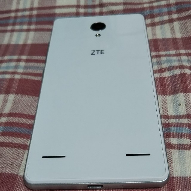 BLADE ZTE E02 SIMフリー本体