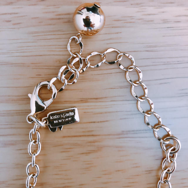 kate spade new york(ケイトスペードニューヨーク)のケイトスペード  美品 ネックレス⭐︎週末値下げ価格 レディースのアクセサリー(ネックレス)の商品写真