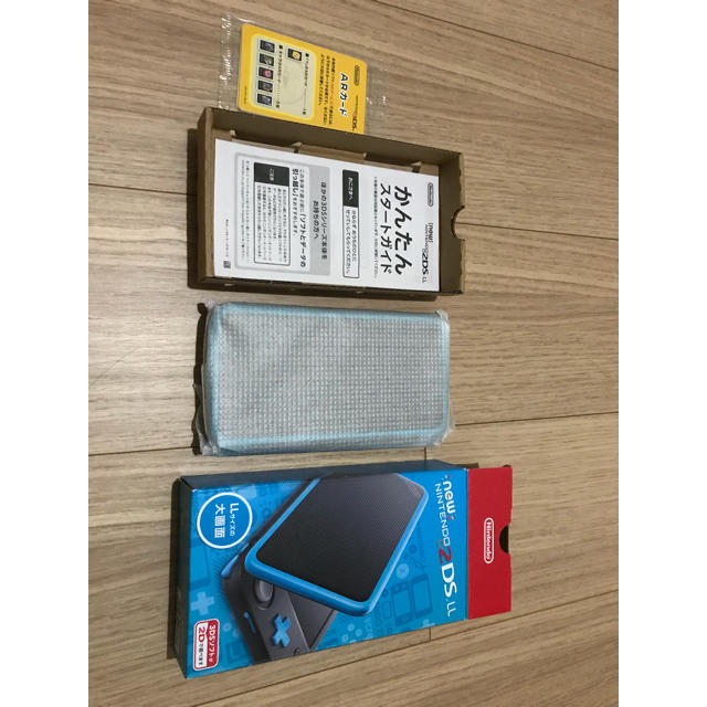 ニンテンドー2DS(ニンテンドー2DS)の新品未使用! NEW NINTENDO2DS LL エンタメ/ホビーのゲームソフト/ゲーム機本体(家庭用ゲーム機本体)の商品写真