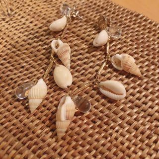 【SOLD OUT】シェルピアス(ピアス)