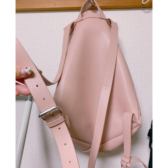 ZARA(ザラ)のZara  フェイクレザー バックパック  リュック レディースのバッグ(リュック/バックパック)の商品写真