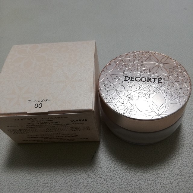 COSME DECORTE　ﾌｪｲｽﾊﾟｳﾀﾞｰ 00