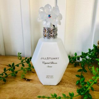 ジルスチュアート(JILLSTUART)のジルスチュアートボディローション200ml(ボディローション/ミルク)